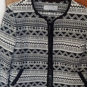 Tahari Southwest Blazer Petite Size 12P Open Front Jacket Black White  NWT